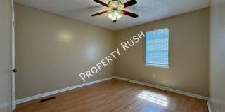 1620 Hickory Place Gallery 20