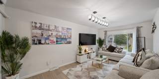 3 Bedroom Townhome With Fenced Yard and 1 Car Garage 3 Bedroom Townhome With Fenced Yard and 1 Car Garage Gallery 7