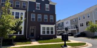STUNNING TOWNHOUSE - POTOMAC SHORES - CLOSE TO QUANTICO Gallery 3
