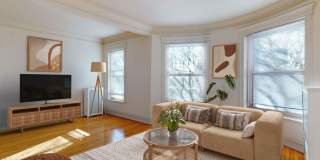 5623 S. Dorchester Gallery 2