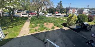 Charming Modern 3 Bedroom w/ Washer  Dryer  Optional 4th Bedroom in Basement | Overbrook Gallery 1