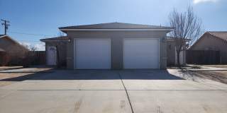 Beautiful 2 bedroom / 1 bathroom unit with all APPLIANCES included Gallery 1