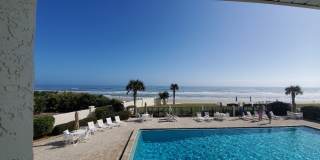 Oceanfront Poolside 2/2 Condo Gallery 1