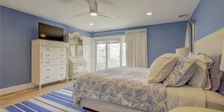 1051 Oceanfront Gallery 25
