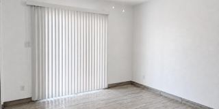 623 S OLIVE Street Gallery 2