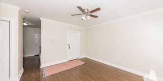 1056 W Lill Gallery 1