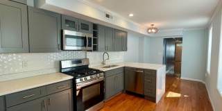 1904 BANK Street Gallery 5