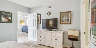 Beautiful furnished & turnkey ready  2/2 unit available now for an annual lease Gallery 22