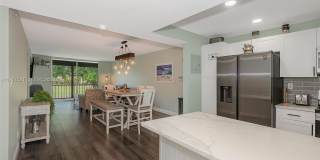 9811 N Hollybrook Lake Dr Gallery 15