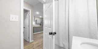 828 Gracey Avenue Gallery 20