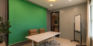 The Mia Gallery 25