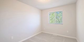 1694 Pine Street Gallery 16