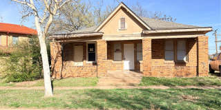 705 Warford St - 1/2 Gallery 1