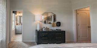 4bd 3.5b Almost New Townhome Gallery 16