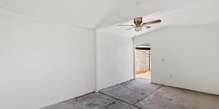 2246 W SIERRA Street Gallery 39