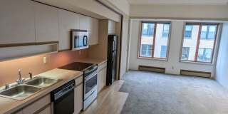 UNBEATABLE PRICE! Adorable One Bedroom Seattle Condo in Unbeatable Location - Walk to Pike Place Market! Gallery 16