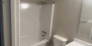 Spacious One Bedroom Unit- Move In Special! Gallery 9