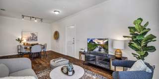 Avenues at Creekside Gallery 19