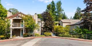 Updated 2 Bedroom Condo in Arrington Place Near Downtown Issaquah Gallery 1