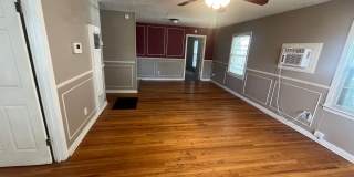 Great 2 Bedroom 1 Bathroom Property Gallery 3