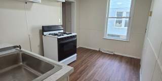 Lower 2 bedroom unit East Side Gallery 13