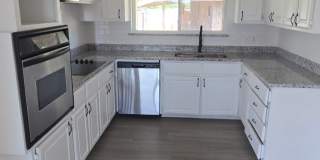 1810 Central E Fwy Gallery 5