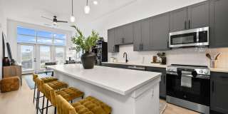 704 at the Quarter Gallery 34