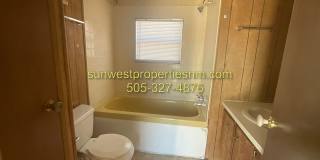 2 Bedroom, 2 Bath. Mobile Home with W/D Hook-ups and Fenced Back Yard Gallery 10