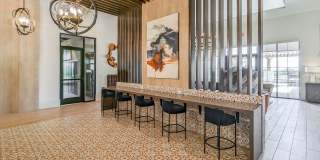 Varenna Lakeside Gallery 9