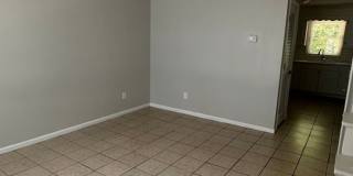 Oak Tree Village Gallery 1