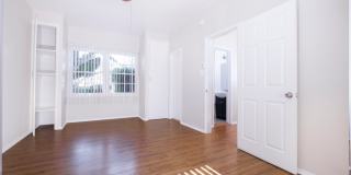 6201 Fountain Ave. Gallery 6