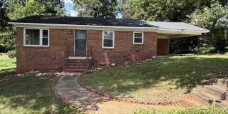 Spacious 2 Bedroom / 1 Bathroom Home -1/2 Acre Lot - Storage Building Gallery 1