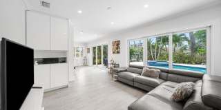1733 Coral Gardens Drive Gallery 28