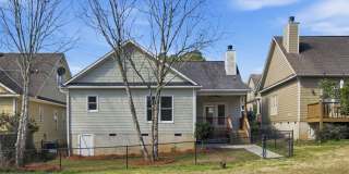 Charming Auburn Home! Gallery 21