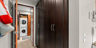 716 1/2 W Argand St Gallery 21