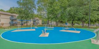 Edgewater Village Apartments Gallery 27