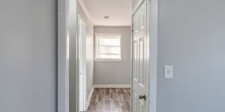 352 Adams Street Gallery 14