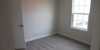 222 Amber Acorn Avenue Gallery 14