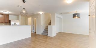 Charming 3-Bedroom Townhome in 89044 with Gated Porch, Walk-In Pantry & Spacious Primary Suite Gallery 1