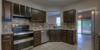 2 Weeks FREE! Sign an 18-month lease and receive 2 weeks FREE. Must move in by Halloween. 2 Weeks FREE! Sign an 18-month lease and receive 2 weeks FREE. Must move in by Halloween. Gallery 1