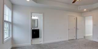 Fresh and so Clean Clean Close to Everything! Gallery 27