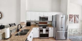 2 Bed + Flex, 2 Bath Fully Furnished Annual Rental Gallery 1