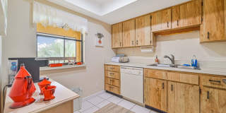 * Renovated 1/1 Condo ~ Annual Lease, Whiskey Creek ** Gallery 12
