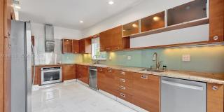 10065 Bay Harbor Ter Gallery 7