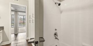 4250 Coldwater Canyon Apartments Gallery 16