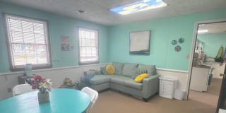 233 COLONIAL Avenue Gallery 6