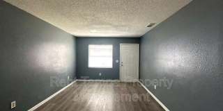 8304 North Mulberry Street Gallery 33