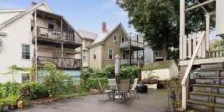 24 Weld Hill St Gallery 25