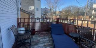 725 N Throop Street Gallery 10