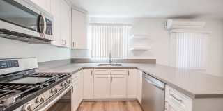 Yosemite Garden Apartments Gallery 14